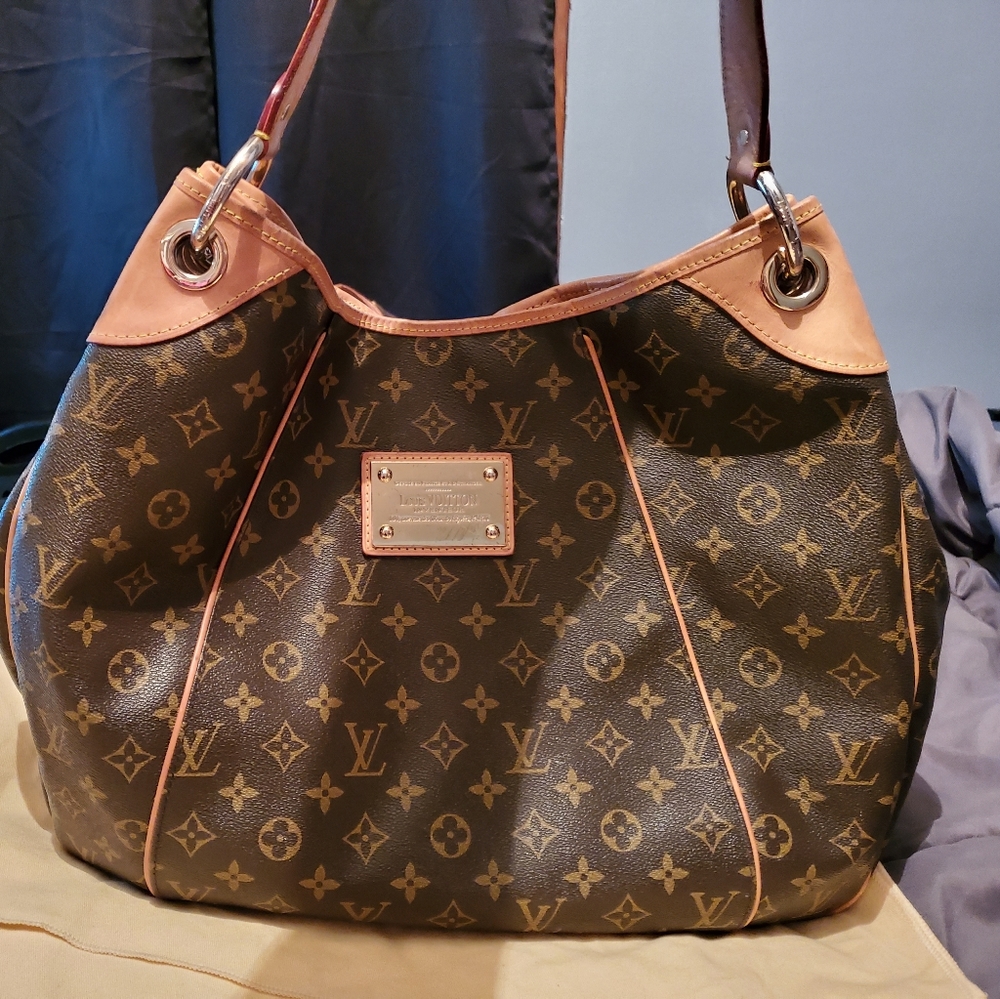 Louis Vuitton Galleria GM